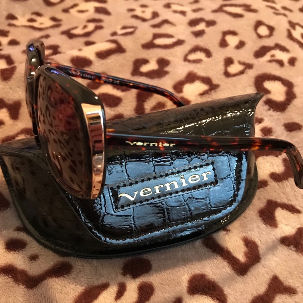BRAND NEW Vernier Sunglasses 1.5 Reading Strength